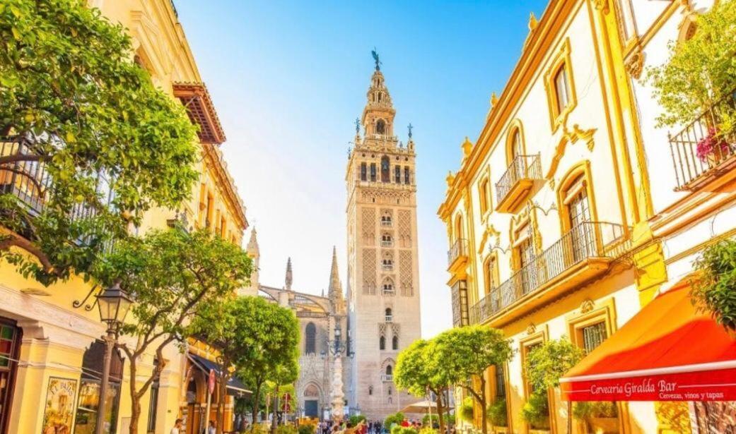 Budget And Cute Rooms With Balcony Sevilla Center Экстерьер фото