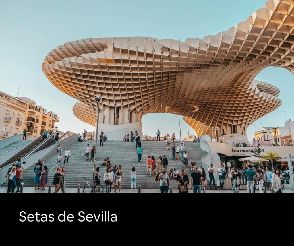 Budget And Cute Rooms With Balcony Sevilla Center Экстерьер фото