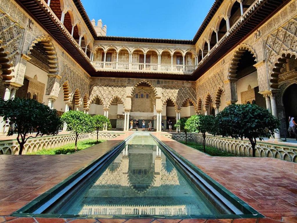 Budget And Cute Rooms With Balcony Sevilla Center Экстерьер фото