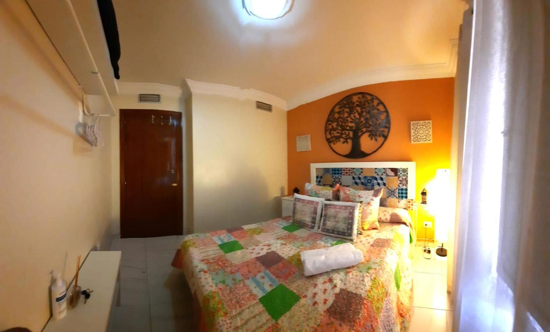 Budget And Cute Rooms With Balcony Sevilla Center Экстерьер фото
