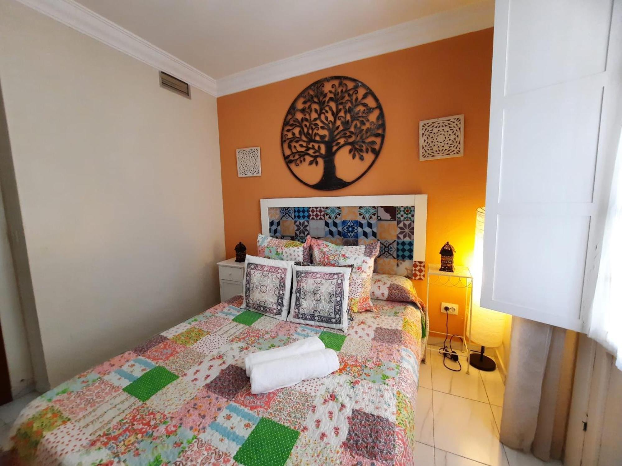 Budget And Cute Rooms With Balcony Sevilla Center Экстерьер фото