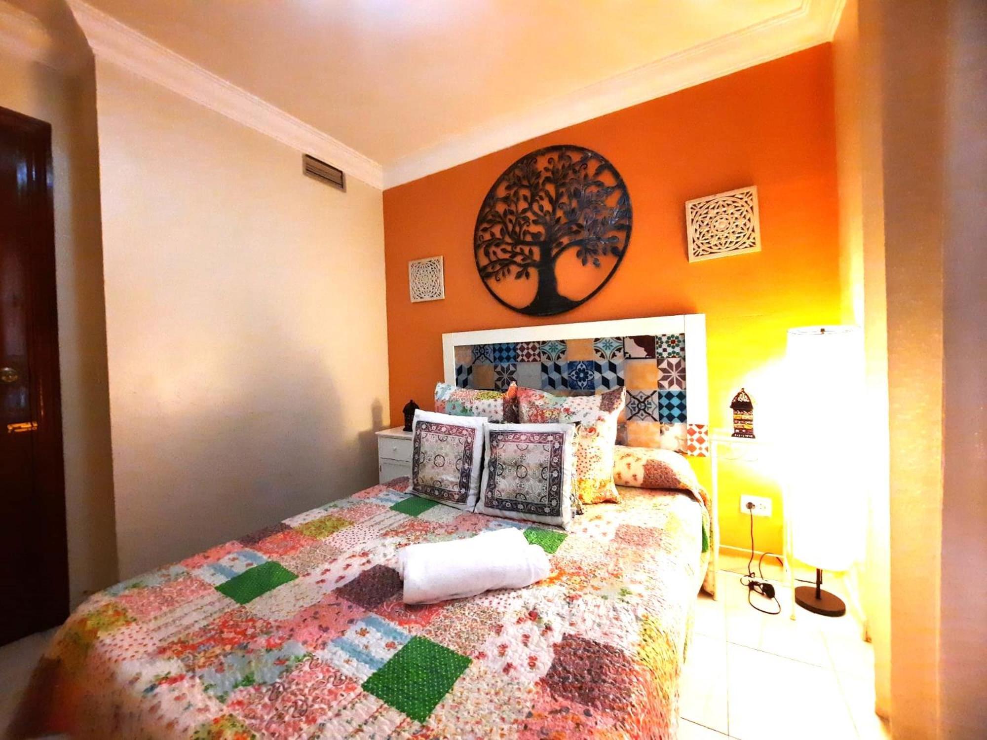 Budget And Cute Rooms With Balcony Sevilla Center Экстерьер фото