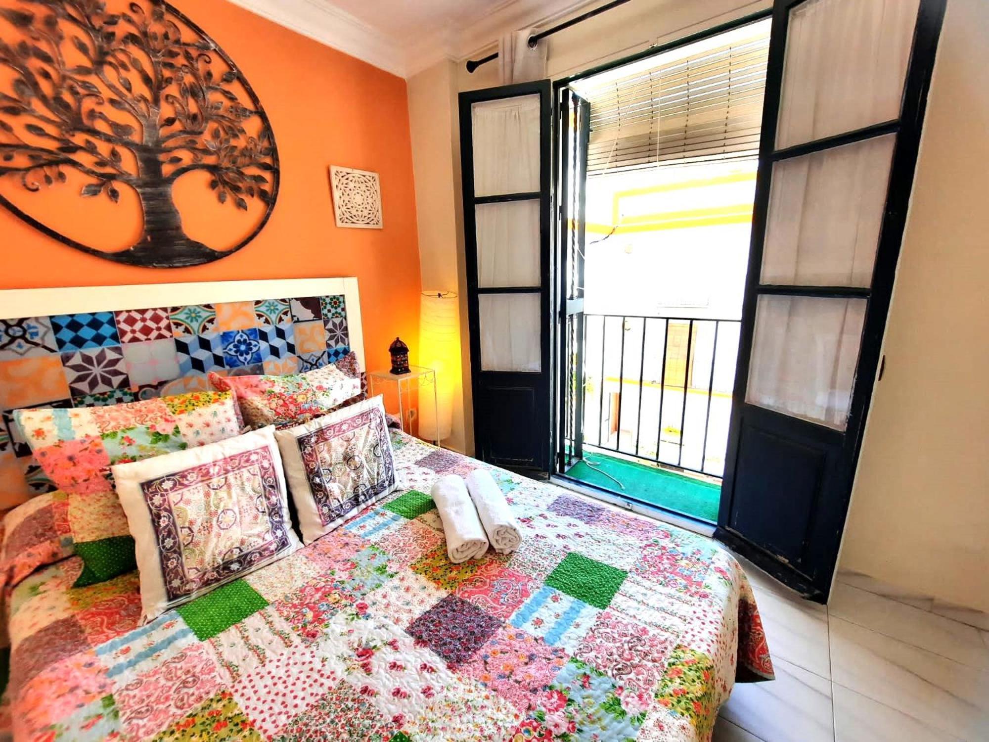 Budget And Cute Rooms With Balcony Sevilla Center Экстерьер фото