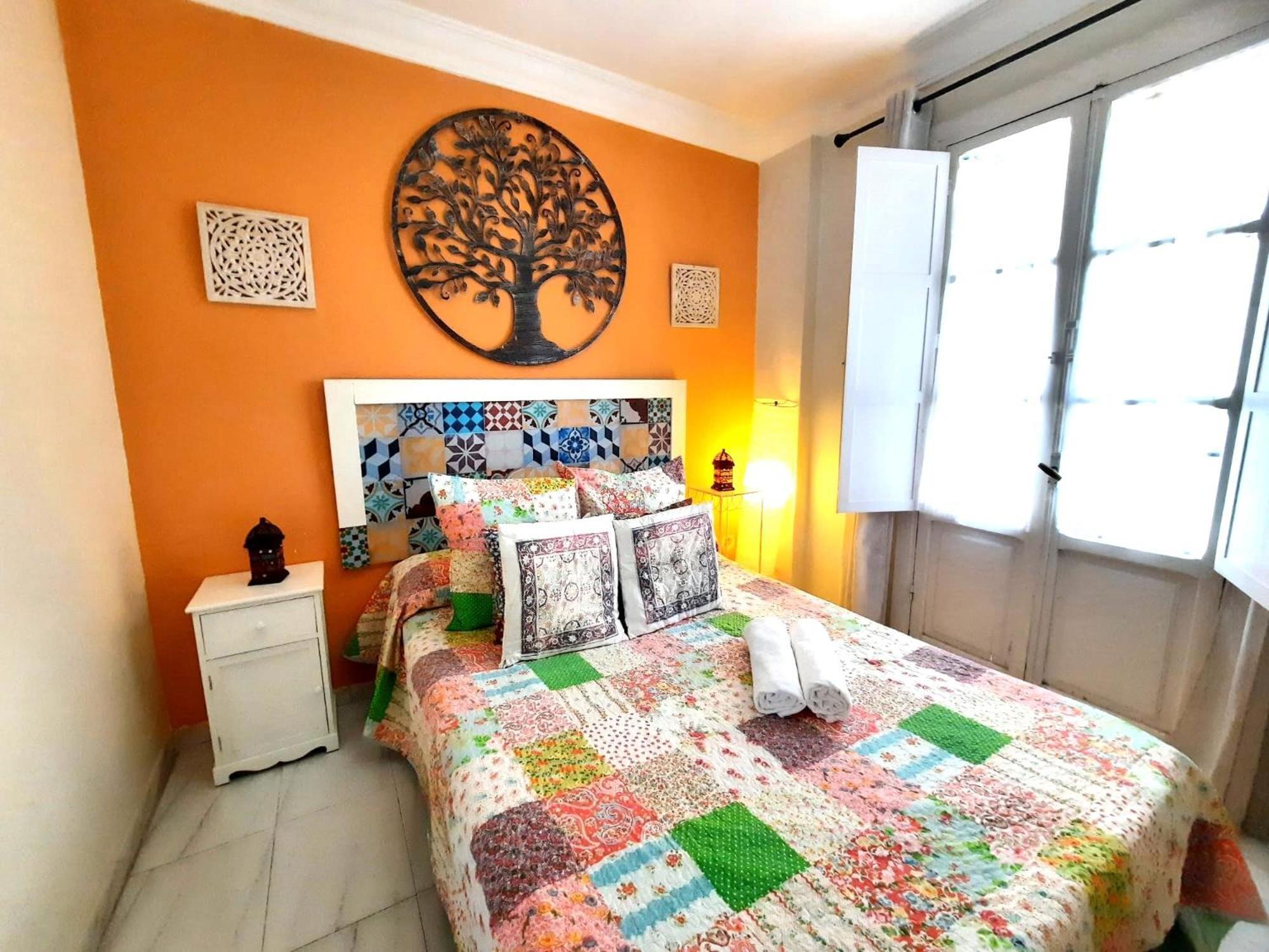 Budget And Cute Rooms With Balcony Sevilla Center Экстерьер фото