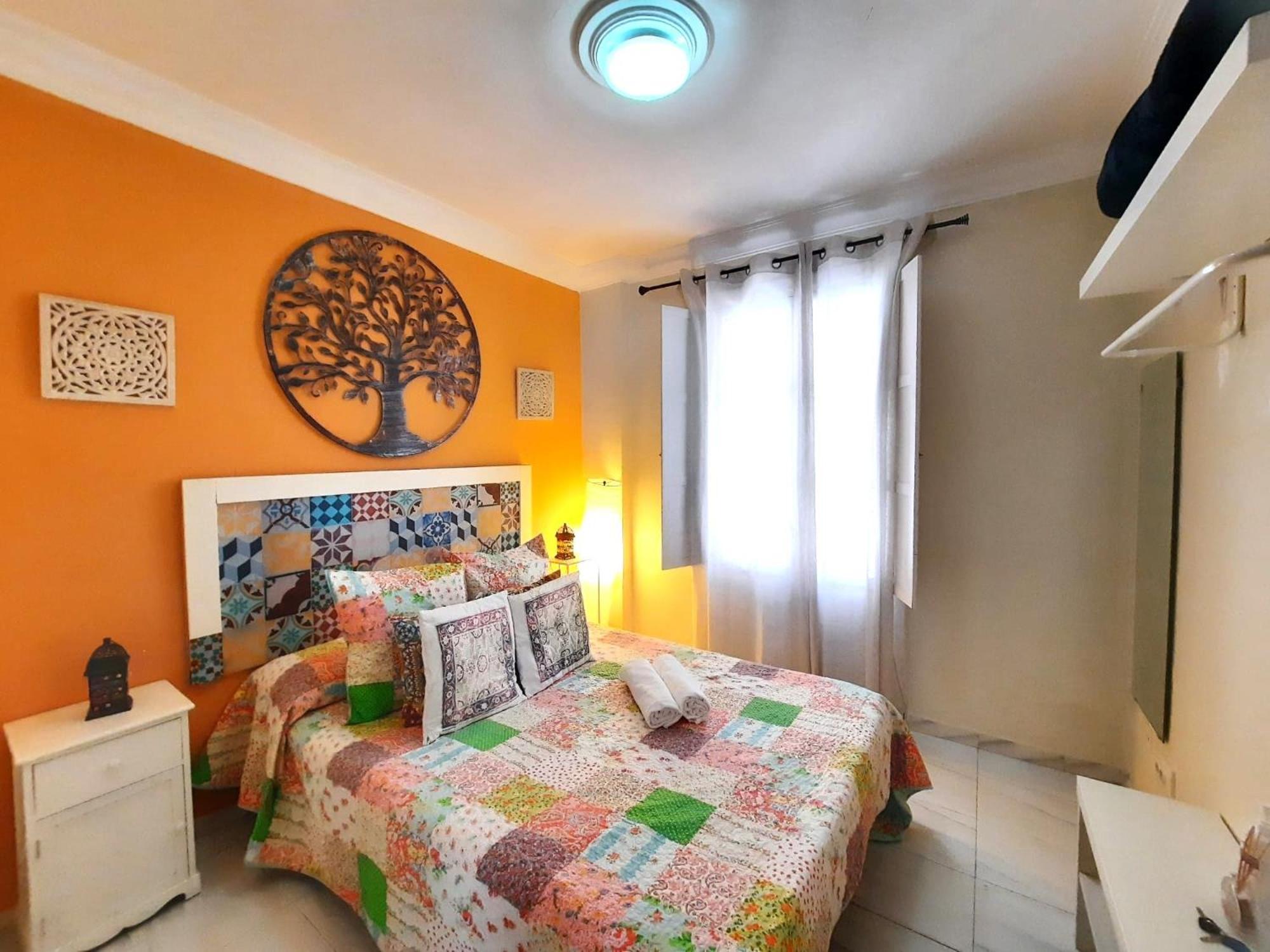Budget And Cute Rooms With Balcony Sevilla Center Экстерьер фото