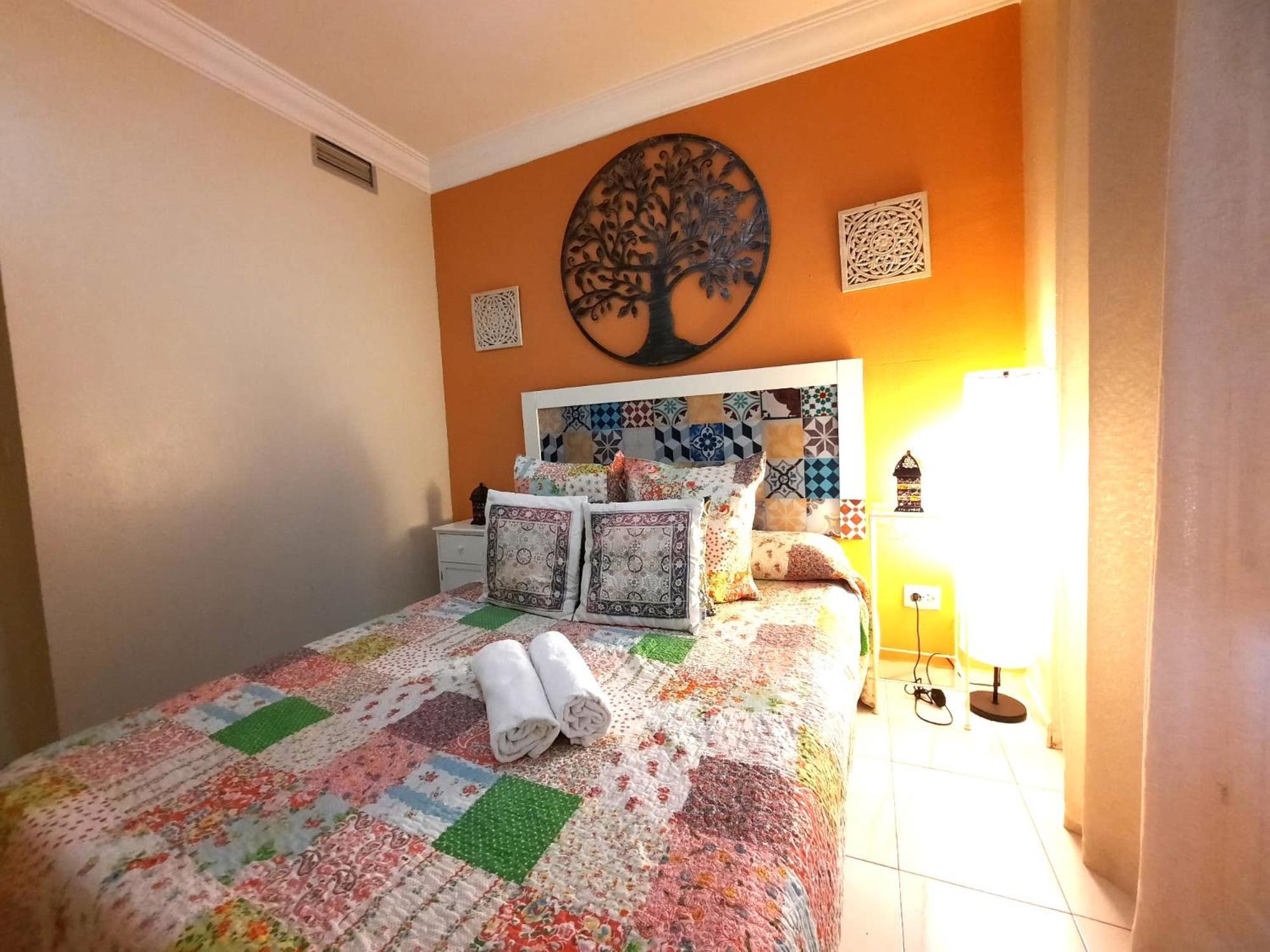 Budget And Cute Rooms With Balcony Sevilla Center Экстерьер фото